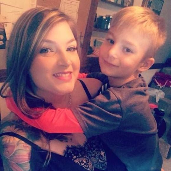 Meet your Posher, Sarah - Picture 1 of 1